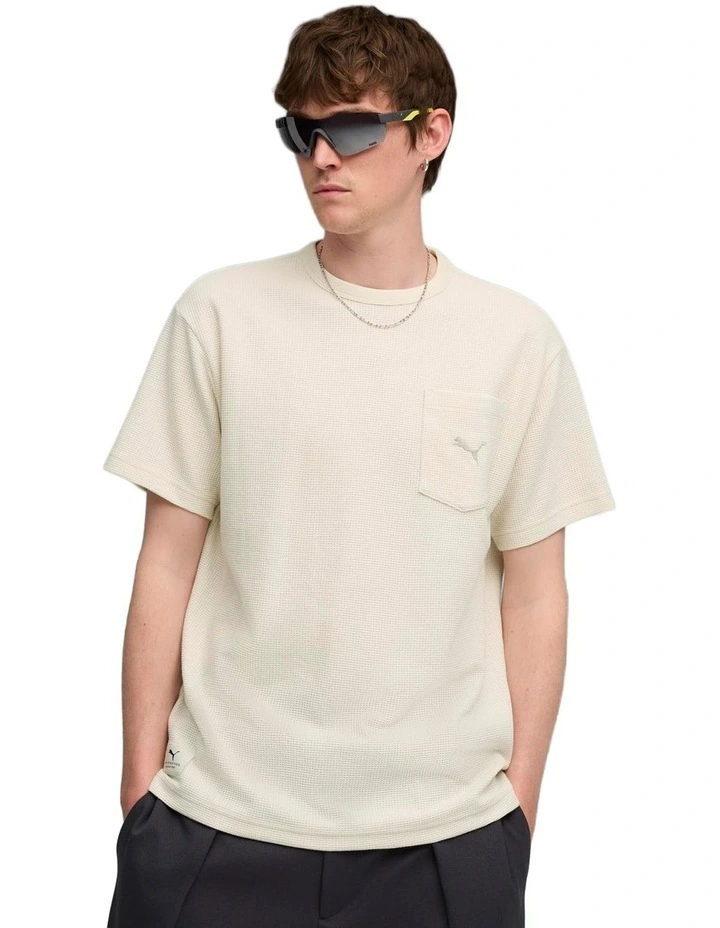 Class Relaxed Pinnacle Tee in Alpine Snow image 1
