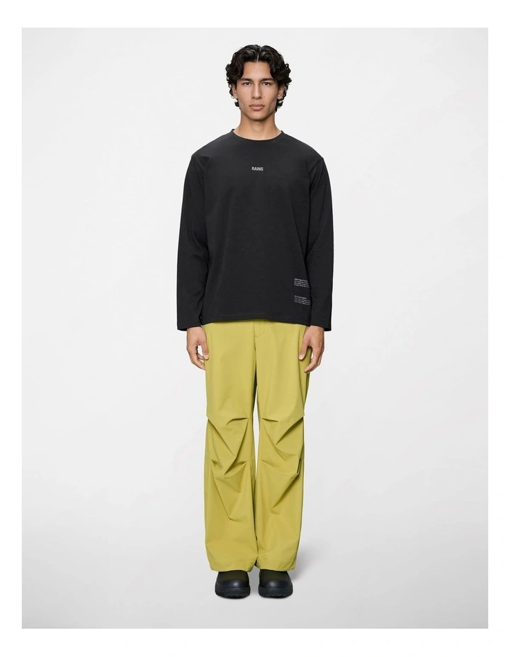 Classic Long Sleeve T-Shirt Rains in Black image 1