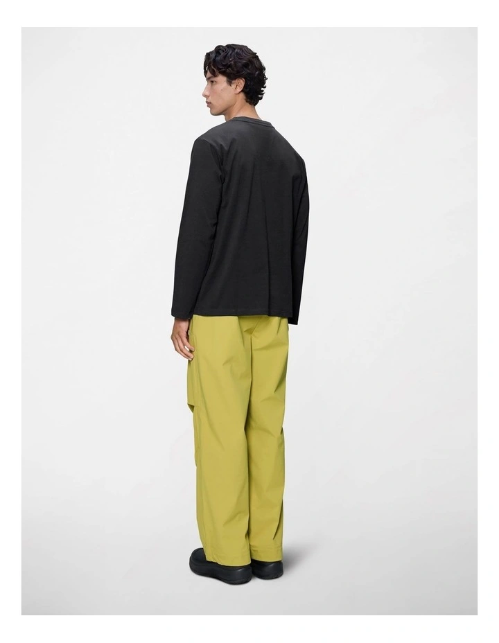 Classic Long Sleeve T-Shirt Rains in Black image 2