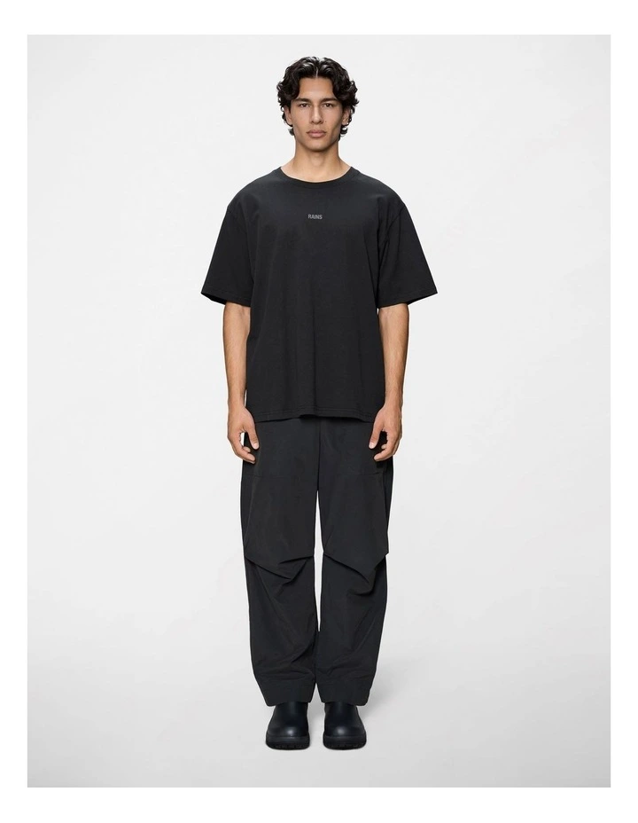 Classic T-Shirt Rains in Black image 1