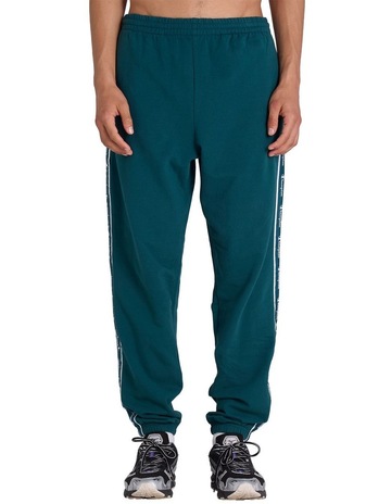 Emerald Allure colour