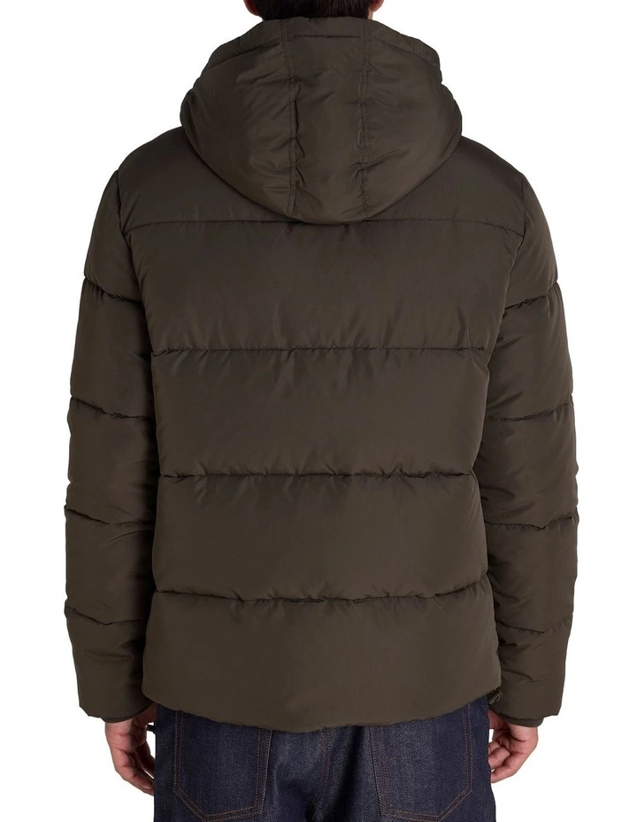 Roc Puffer Jacket in Green image 2
