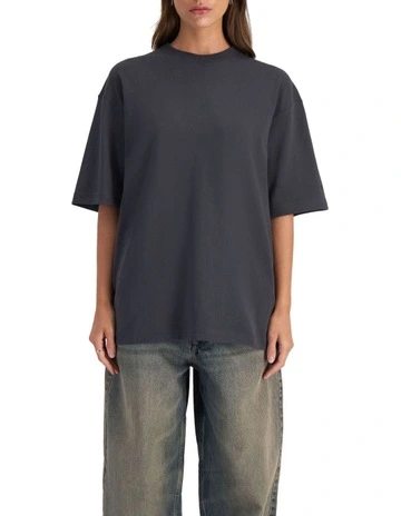 Lifestyle Elevated Tee in Stealth Csi