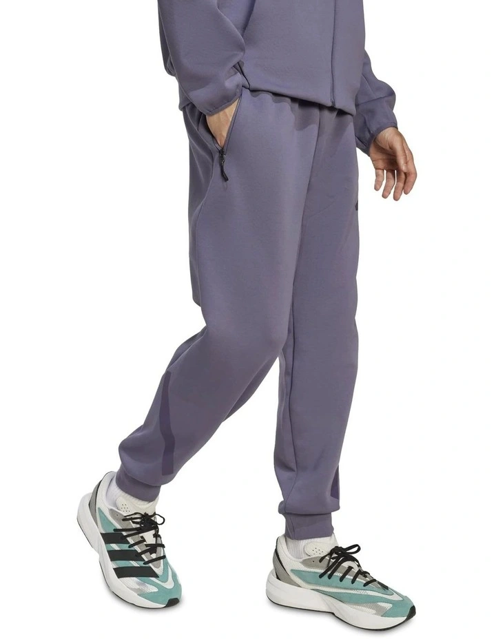 Z.N.E. Pants in Violet image 3