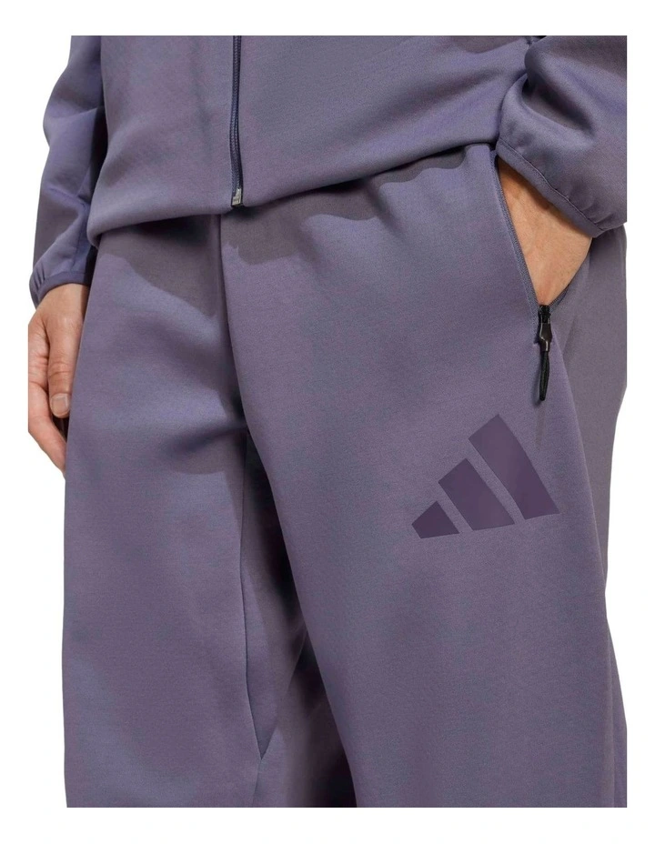 Z.N.E. Pants in Violet image 4