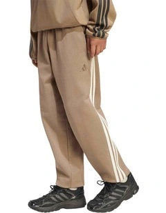 Kit 3-stripes Regular Cuffed Joggers in Khaki