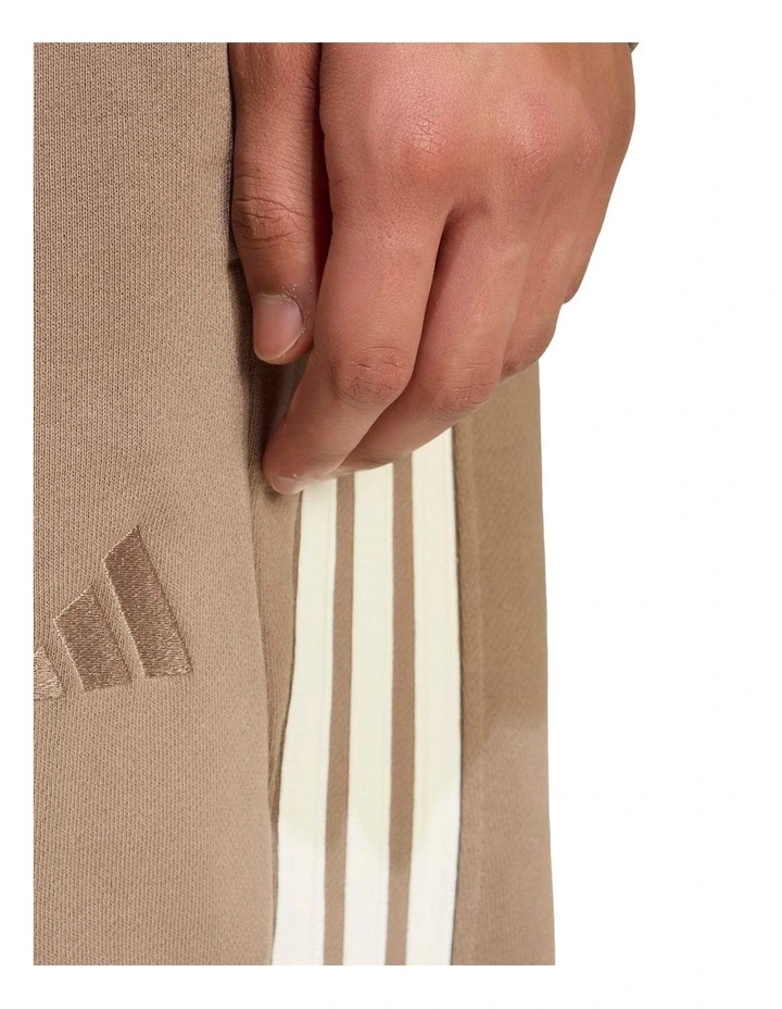 Kit 3-stripes Regular Cuffed Joggers in Khaki image 5