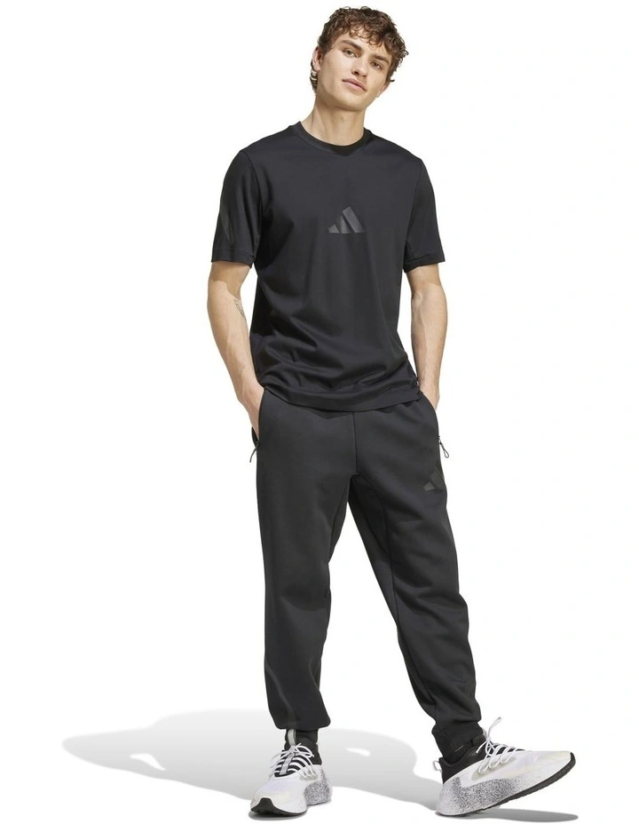 Z.N.E T-Shirt in Black image 5