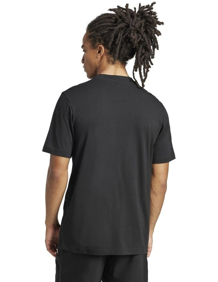 Essentials Small Logo Single Jersey T-Shirt in Black image 2