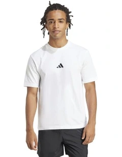 Essentials Small Logo Single Jersey T-shirt in White