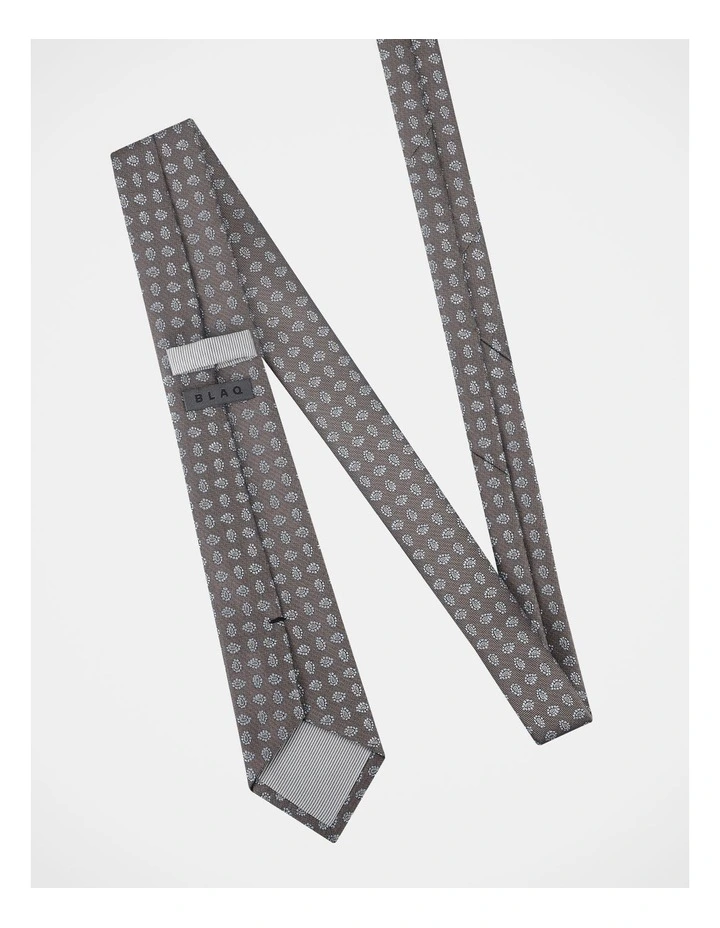 BLAQ PAISLEY TIE COFFEE image 3