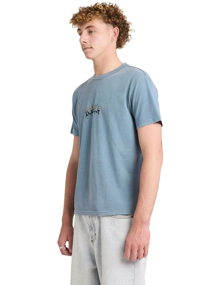 Olde T-Shirt in image 3