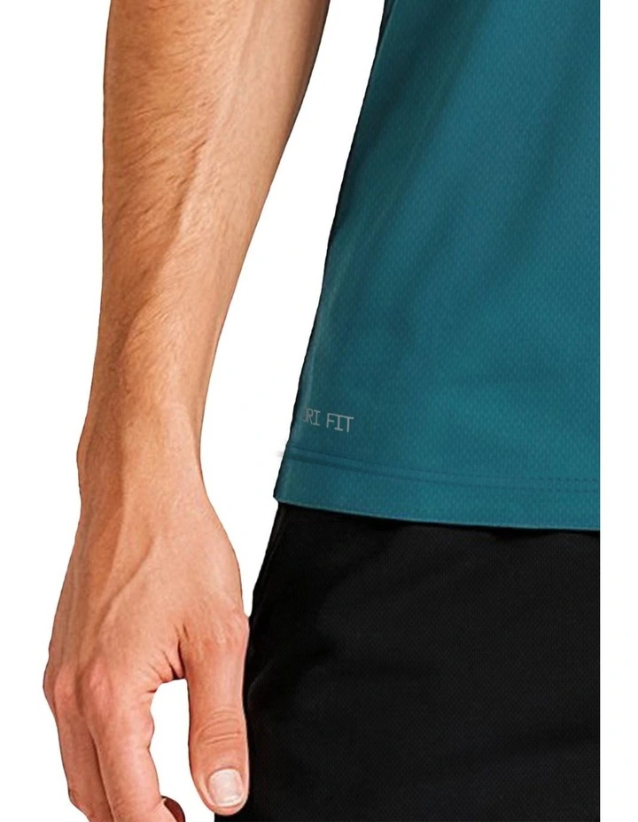 Nike Essential Short Sleeve Hydroguard image 4