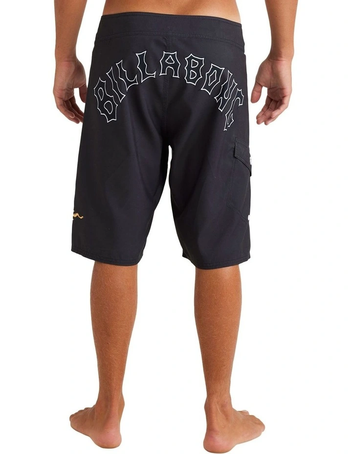 Flame Og Shorts in Black image 2