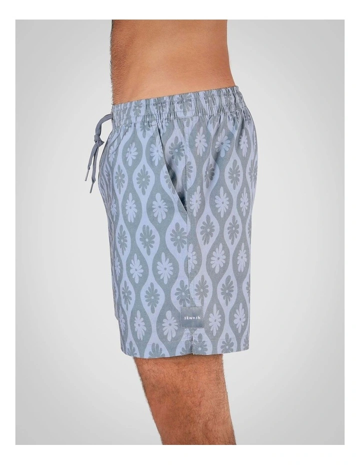 Daisy Chain Shorts In Navy image 3