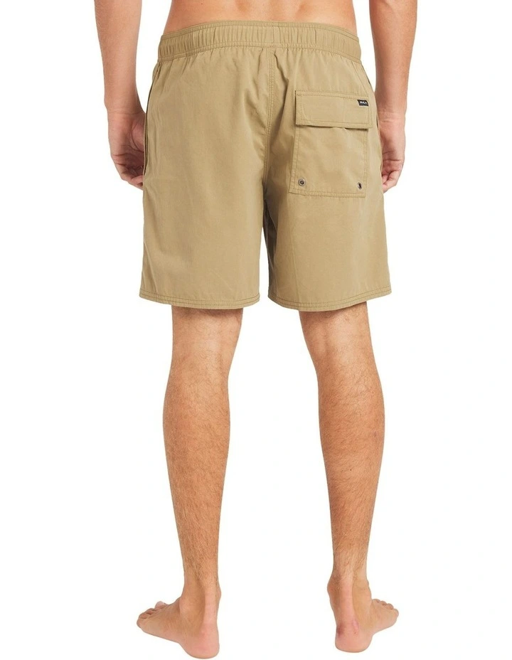 Opposites Elastic 2 17 Inch Hybrid Shorts in Brown image 2