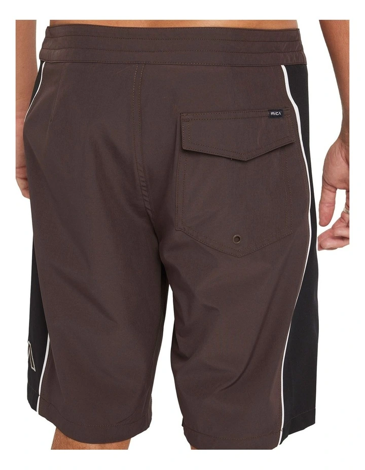 Retract Boardshorts 20 Inch in Brown image 4