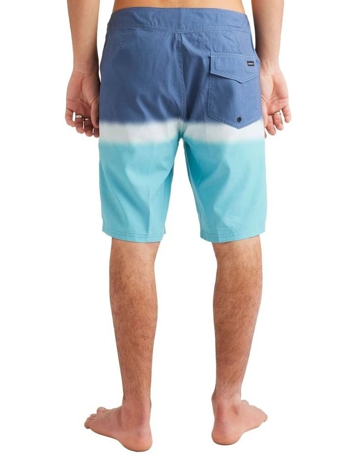 Everyday Fade 20 Shorts in Vintage Indigo image 2