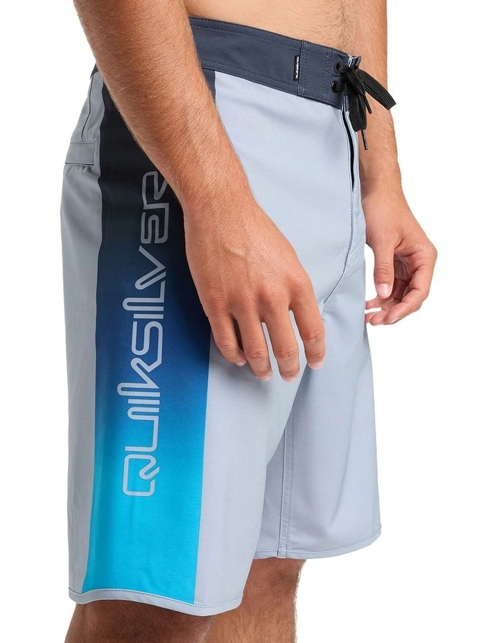 Surfsilk Holmes 20 Broadshort in Silver image 4