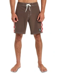 Original Arch 18 Shorts in Chocolate Brown
