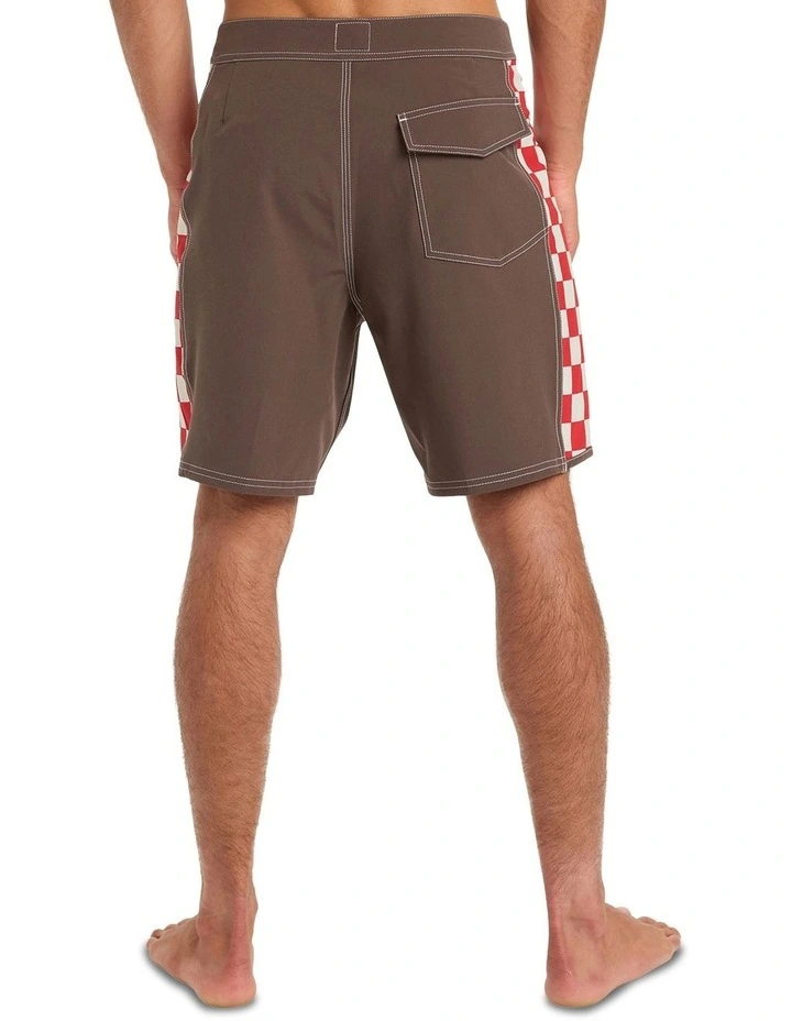 Original Arch 18 Shorts in Chocolate Brown image 2