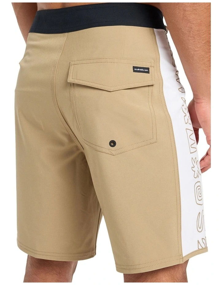 Surfsilk Arch 18 Shorts in Beige image 4
