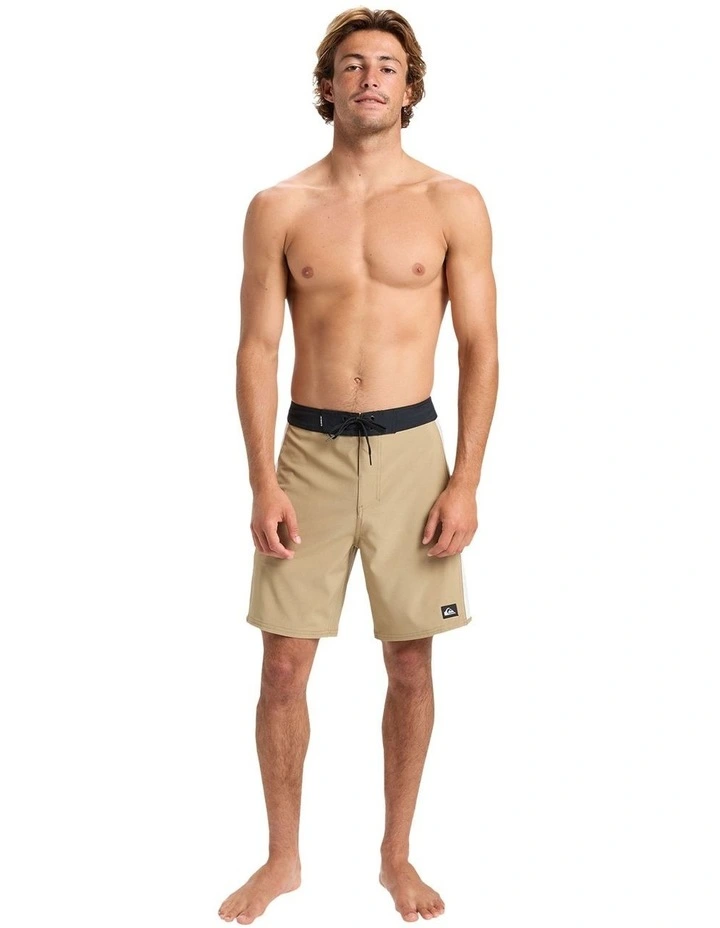 Surfsilk Arch 18 Shorts in Beige image 5