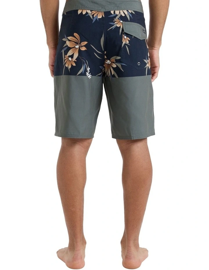 Everyday Boardshorts 20 Inch in Black image 2