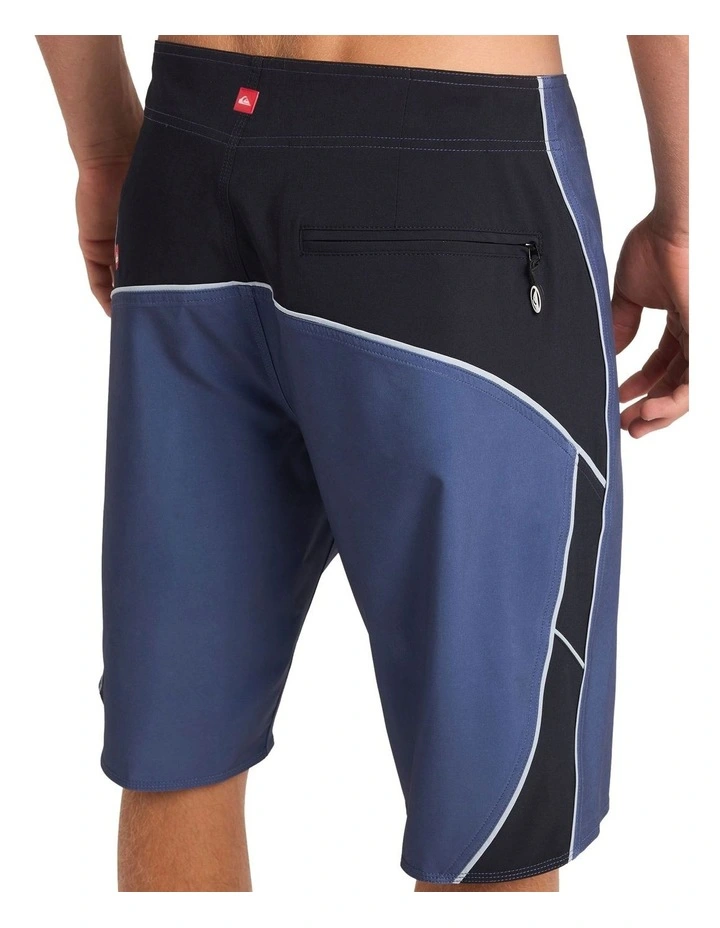 Nomad Boardshorts 19 Inch in Blue image 4