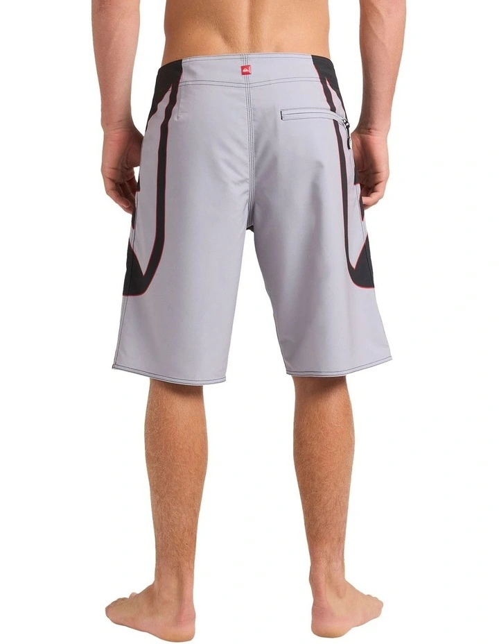 Interceptor Boardshorts 19 Inch in Black image 2