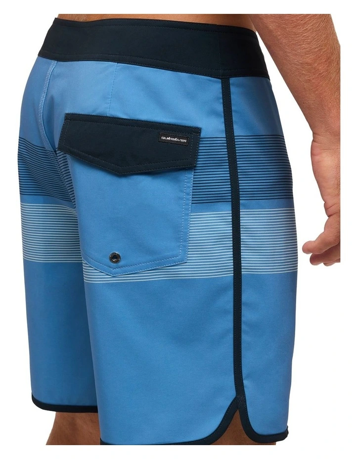 Surfsilk Scallop 18 Inch Boardshorts in Quiet Harbor Tijuana image 4