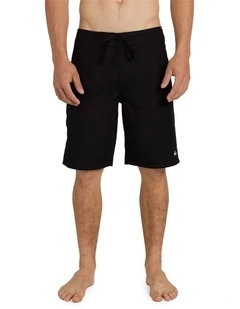 Everyday Solid 20 Inch Boardshorts in Black