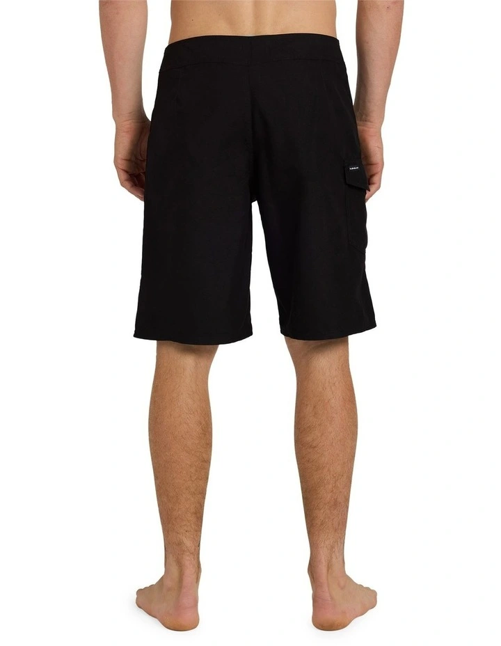 Everyday Solid 20 Inch Boardshorts in Black image 2