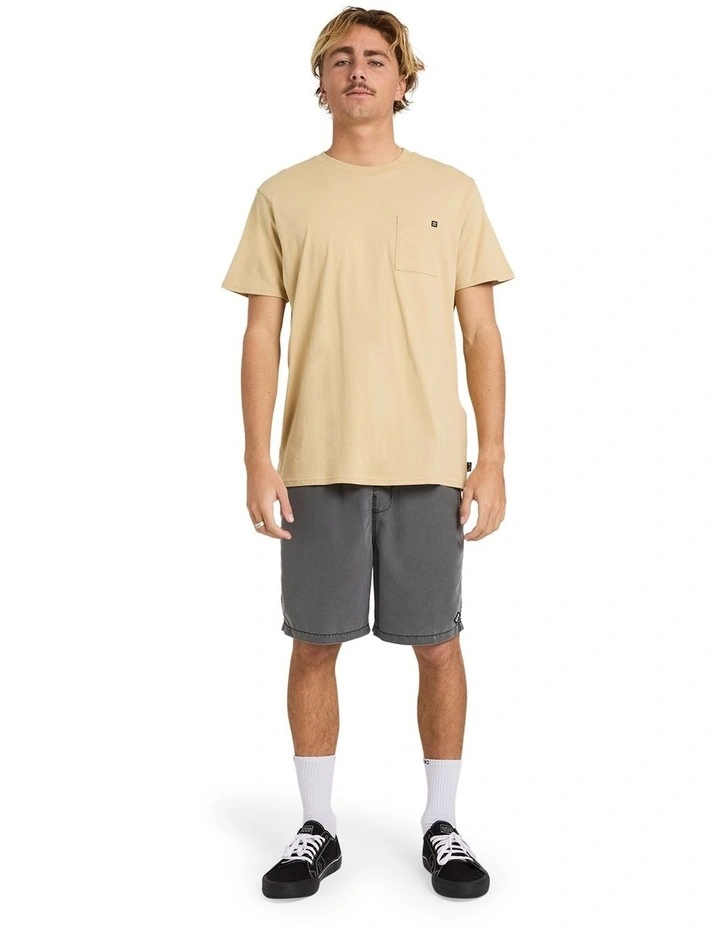 Premium Pocket T-shirt in Beige image 5
