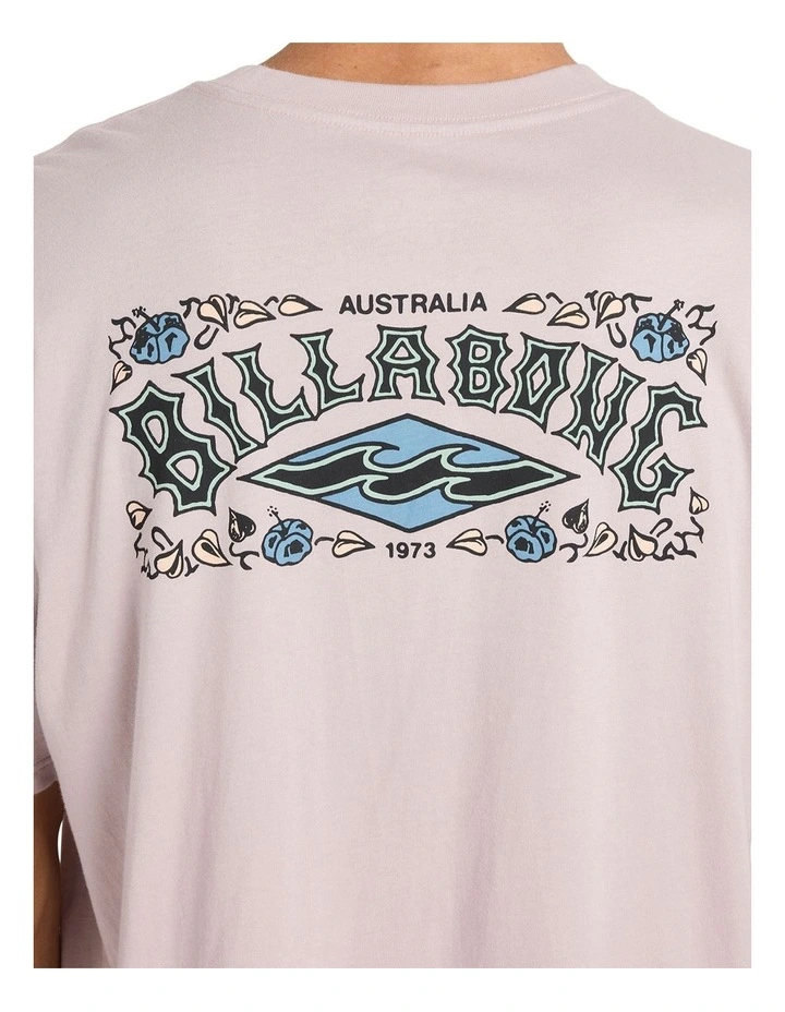 Heritage Arch T-shirt in Purple image 4