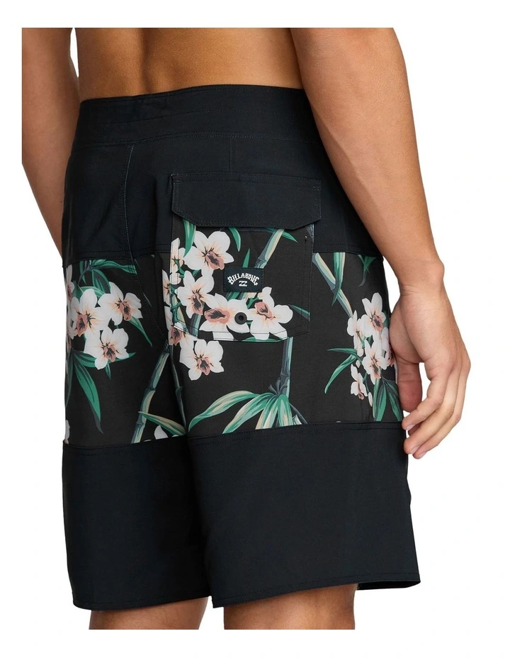 Tribong Pro Boardshorts image 4