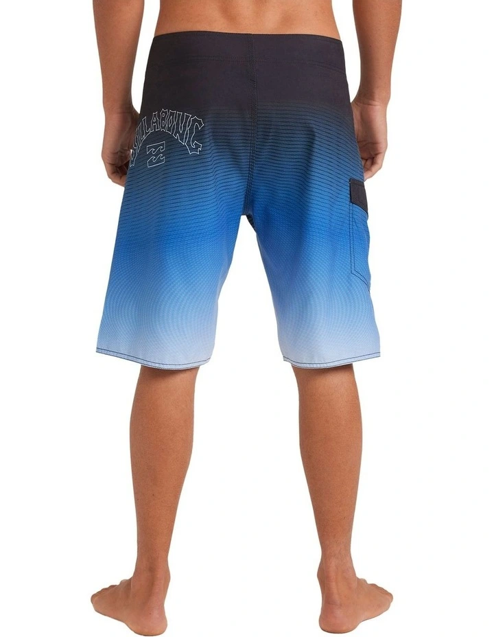 Vault Og Shorts in Multi image 2
