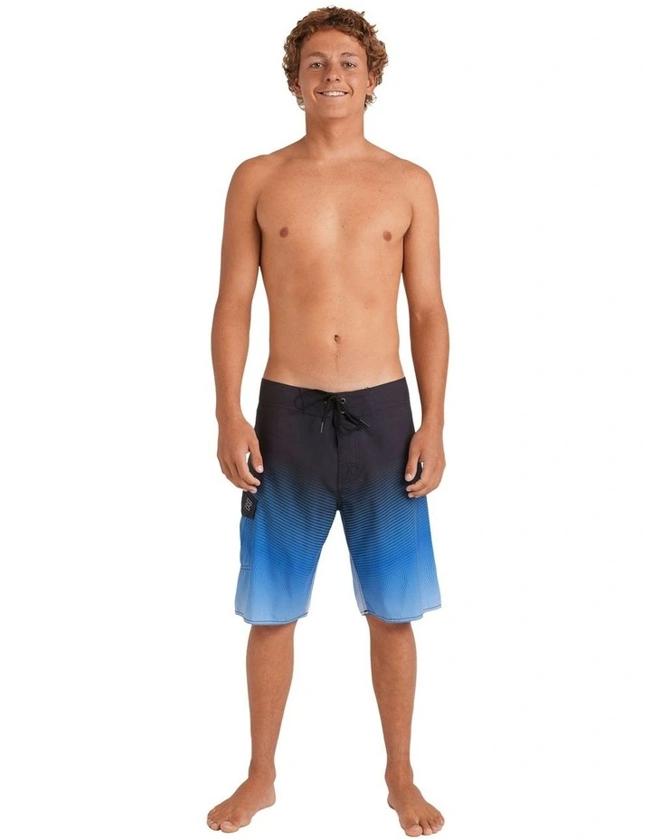 Vault Og Shorts in Multi image 5