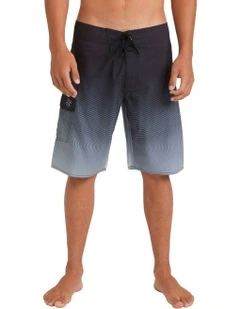 Vault Og Shorts in Multi