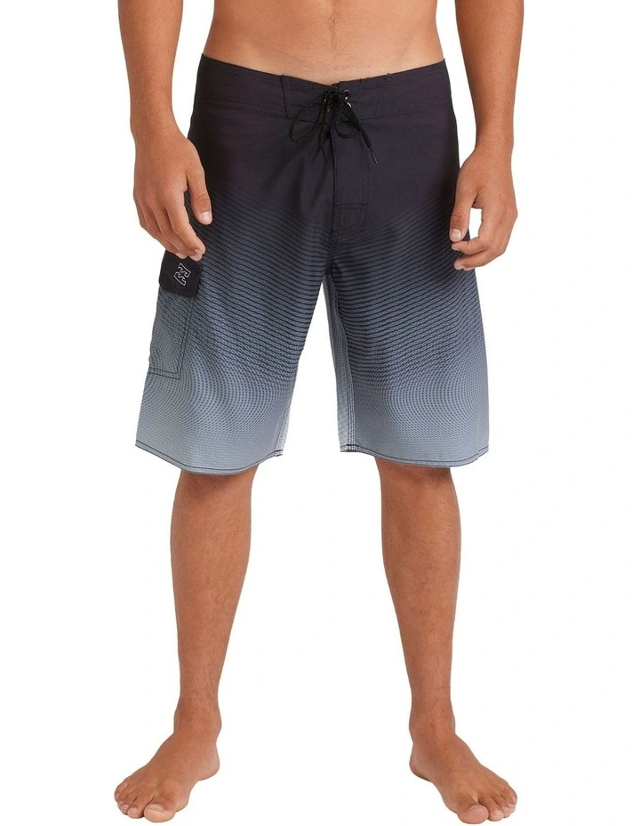 Vault Og Shorts in Multi image 1