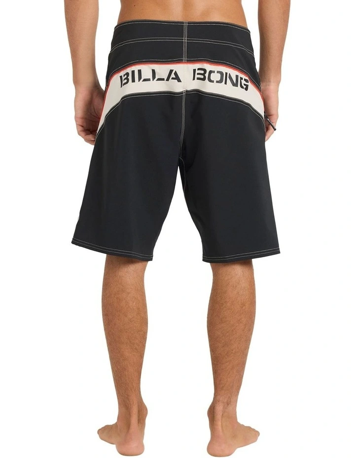 Straddie Pro 20 Inch Boardshorts in Black image 2