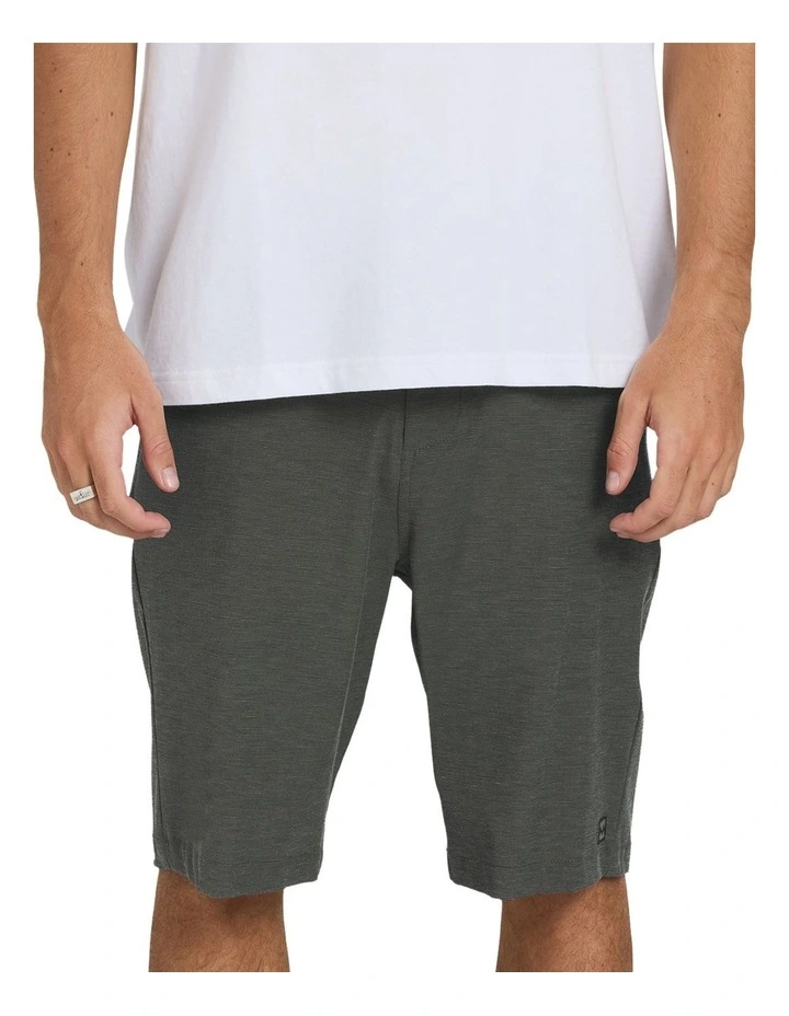 Crossfire Submersible 21 Inch Hybrid Shorts in Grey image 1