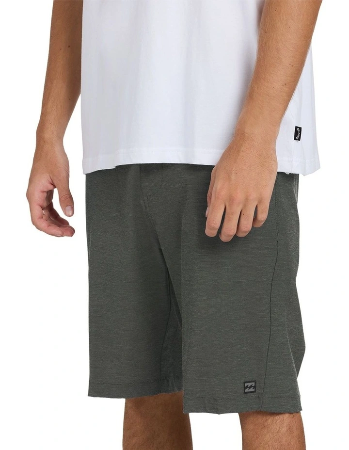 Crossfire Submersible 21 Inch Hybrid Shorts in Grey image 3