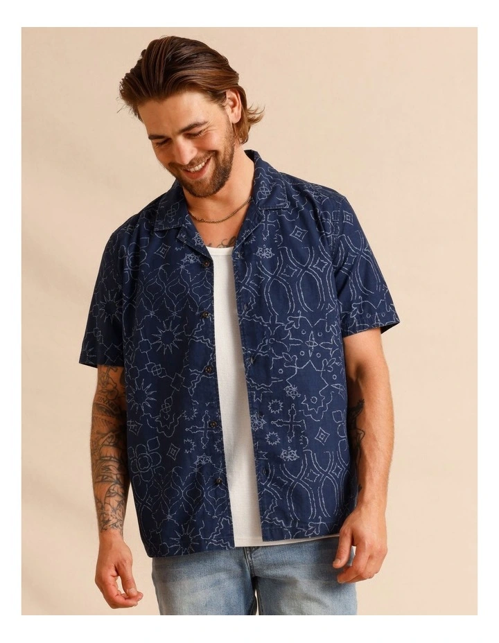 Pollen Print Denim Short Sleeve Shirt in Indigo image 1