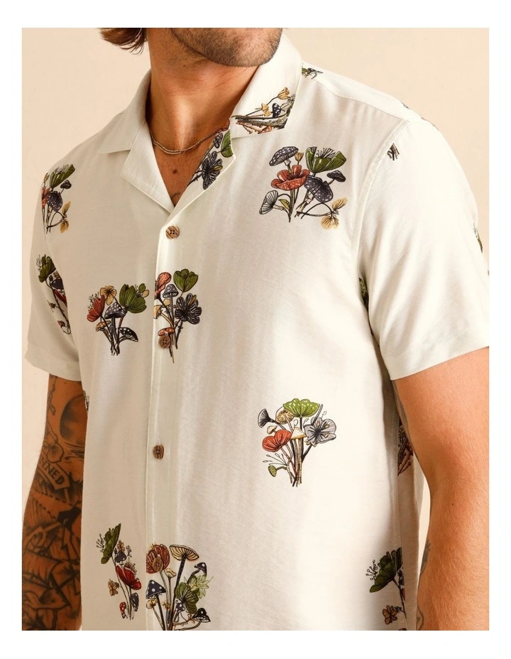 Paloma Print Short Sleeve Shirt in White image 3