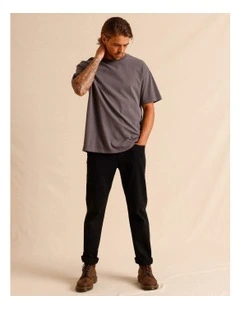 Essential Dylan Regular Straight Jean Leg Length Solid in Black