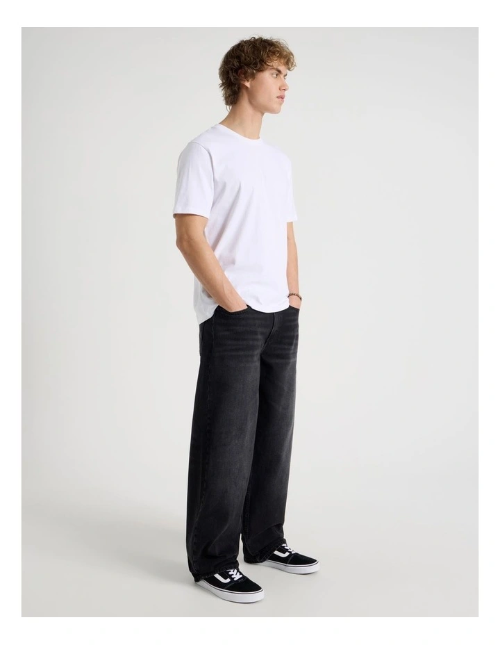 Barrel Leg Jeans in Black image 3