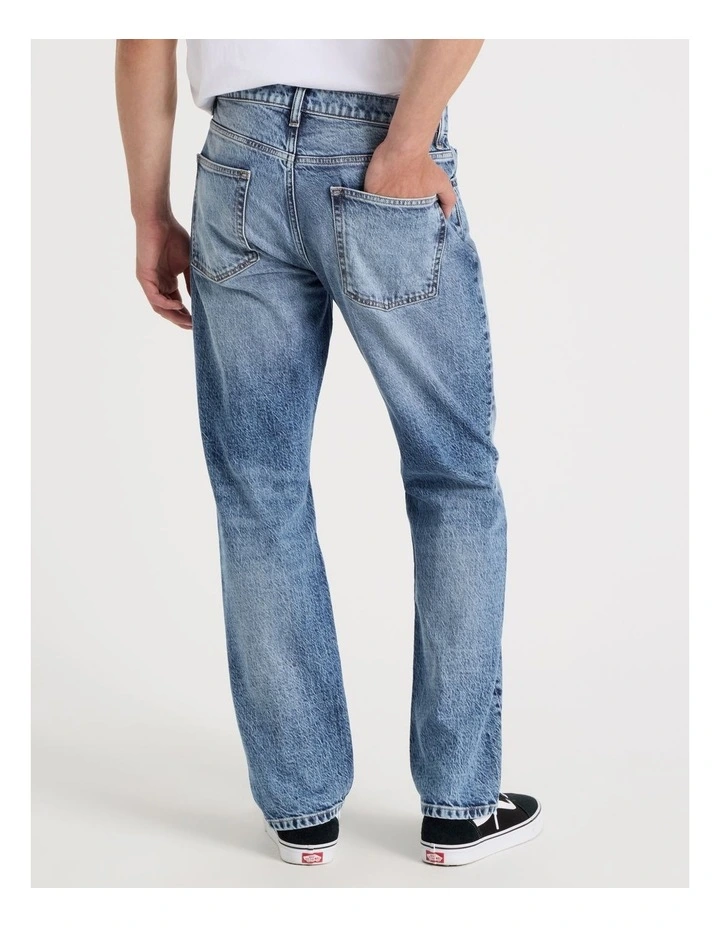 Regular Straight Performance Jeans in Mid Blues image 6