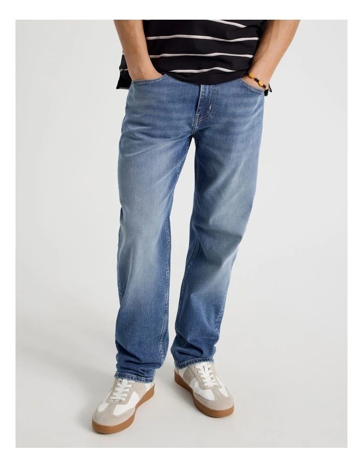 Regular Straight Jeans in Light Blue image 2