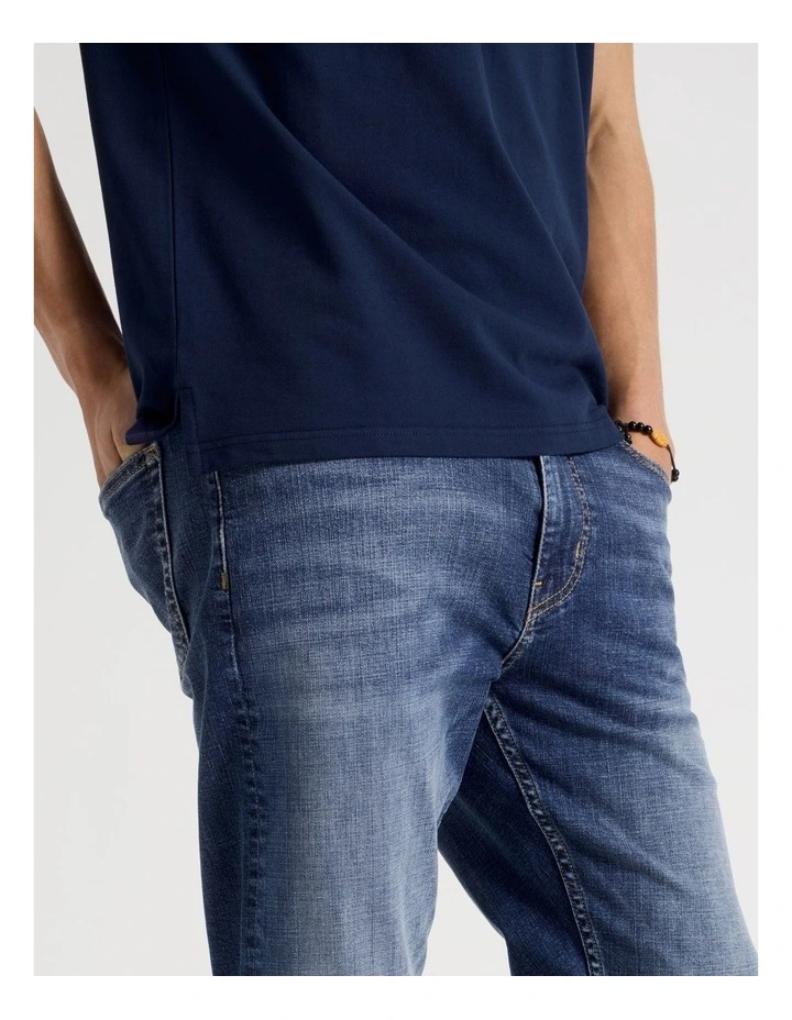 Slim Tapered Crosshatch Jeans in Mid Blues image 4